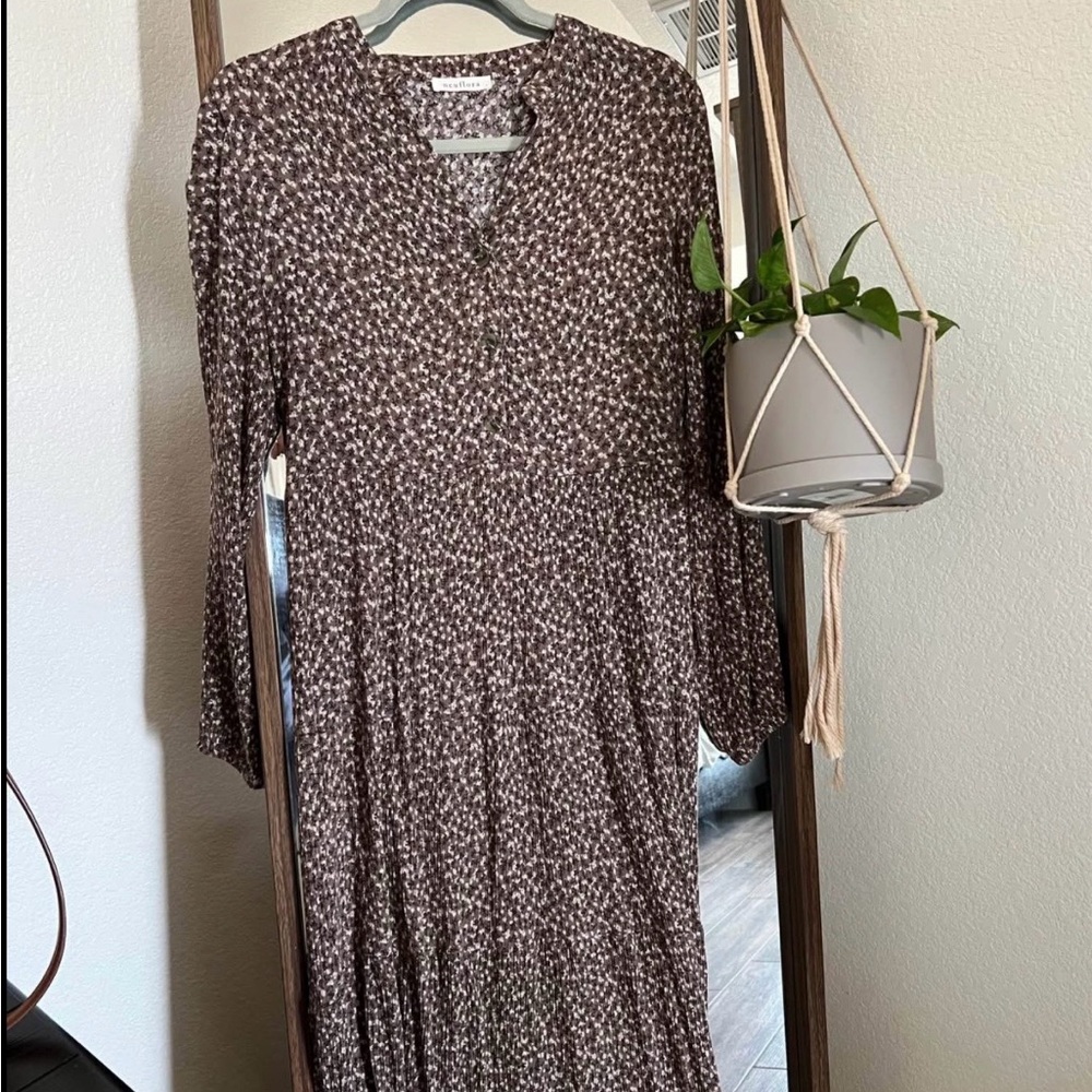 Neuflora Dress